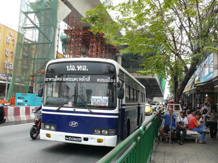 Bus000 Saphan Mai