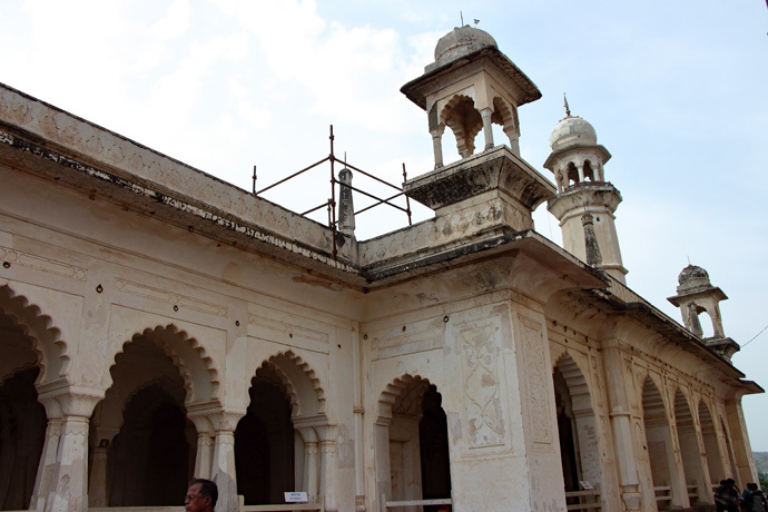 171002_Bibi-Ka-Maqbara_Mosque.jpg