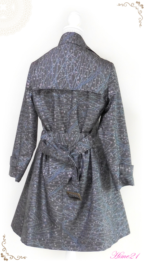 大島紬のトレンチコート - 着物リメイクの服