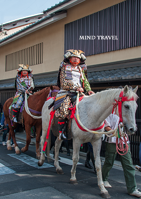 平野神社　桜祭神幸祭　騎乗する武士
