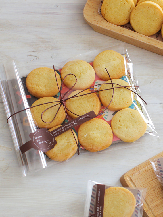 お菓子の簡単ラッピング　アイスボックスクッキー