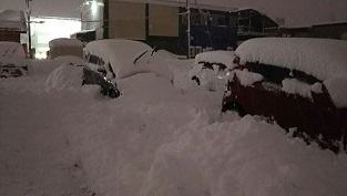 駐車場大雪１
