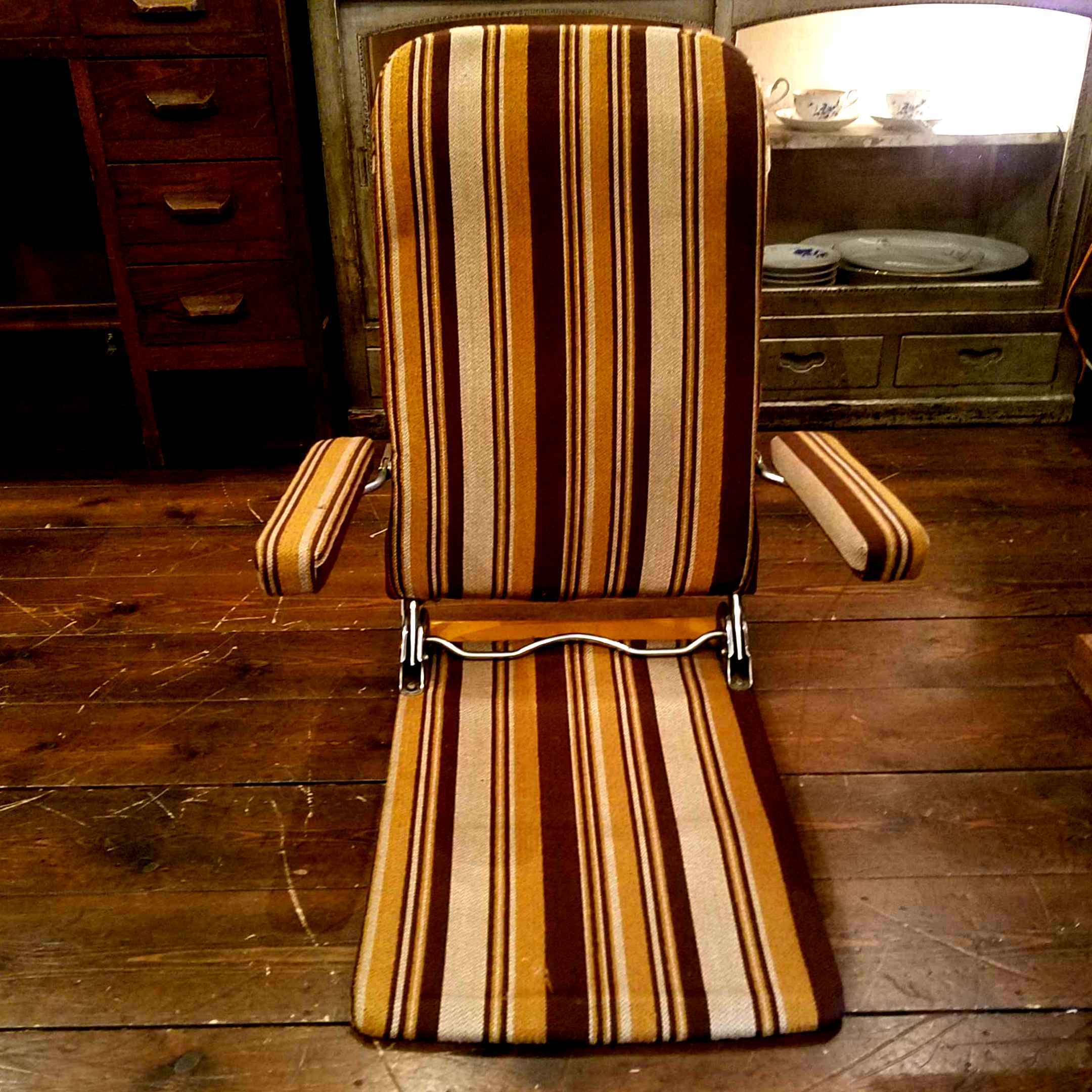 70'sストライプのビンテージな折畳み座椅子 - [Sold Out]過去の販売商品